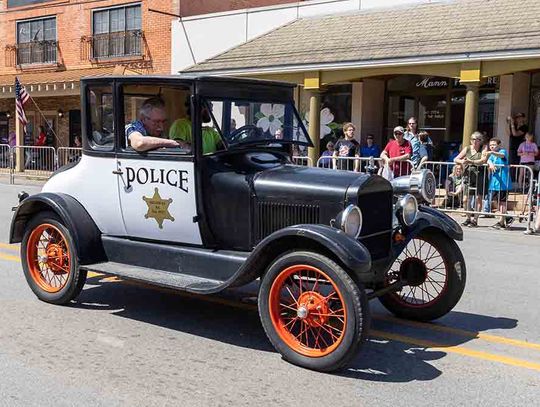 Dogwood parade, coronation this weekend