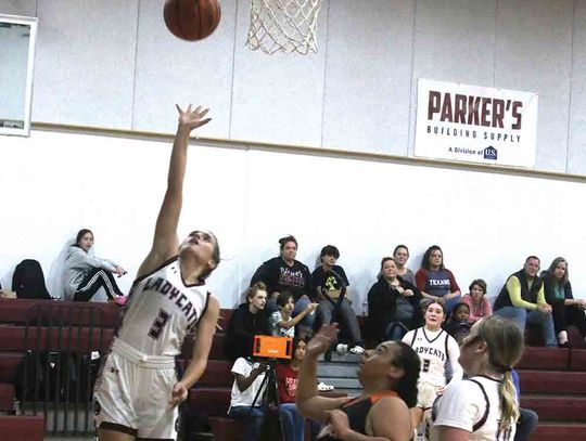 Fast start propels Lady Cats