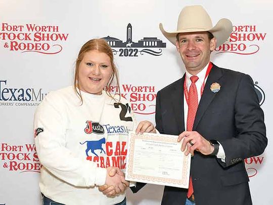 Kembro wins  FWSSR Calf  Scramble  scholarship 