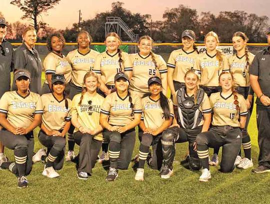 LADY EAGLES SEIZE GOLD