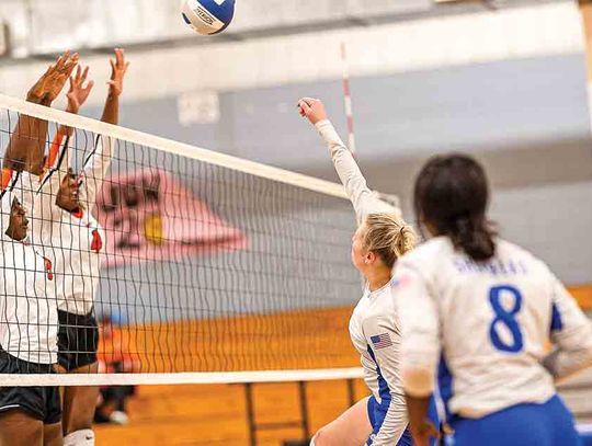 Lady Eagles take advantage of Leggett