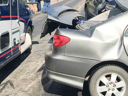 One injured in 2-car crash