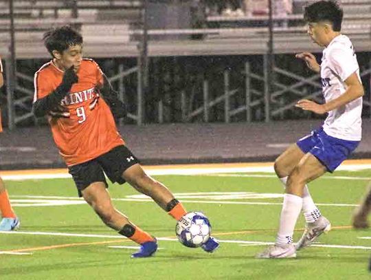 Soccer teams post district losses