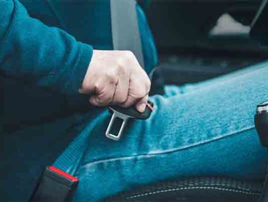 TEEN AUTO FATALITIES linked to not wearing seatbelts