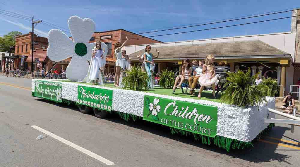 Queens Float